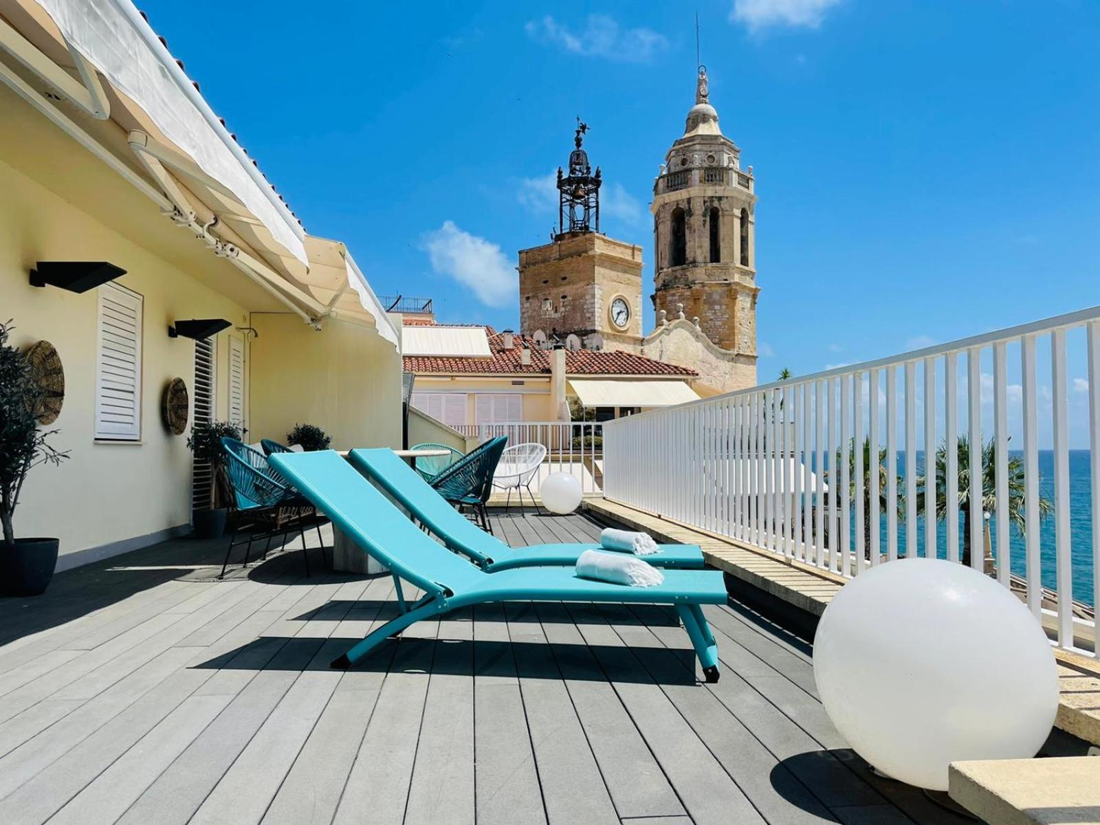 Апартаменты Atico Con Fantasticas Vistas Al Mar Y La Iglesia Сиджес Номер фото